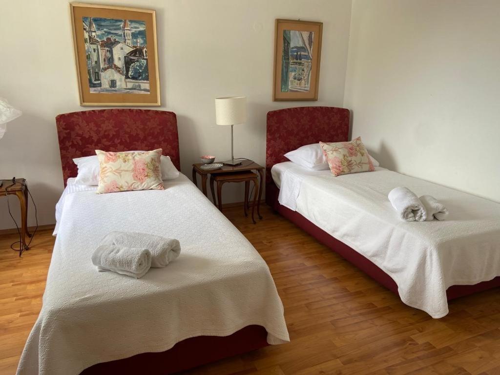 Apartment In Maslinica 70M From The Sea מראה חיצוני תמונה